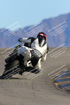 media/Jan-14-2022-Apex Assassins (Fri) [[4609ad47be]]/Trackday 2/Session 3/Turn 12 Backside/